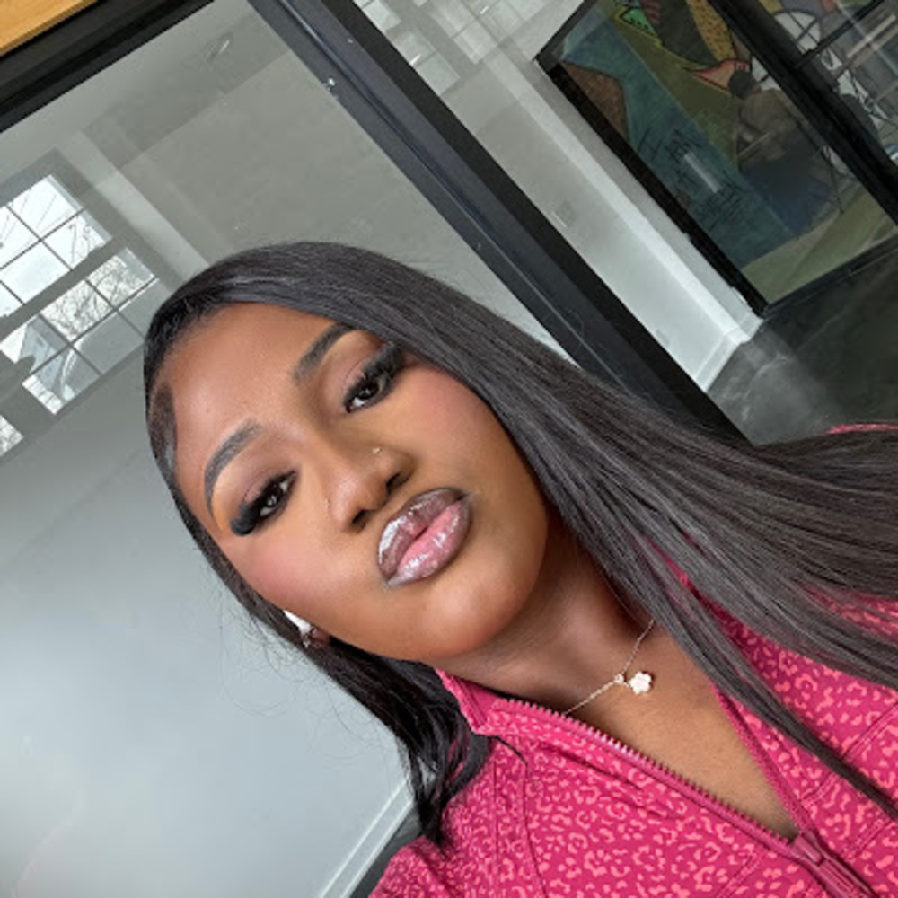 Meet your Posher, Nadelie